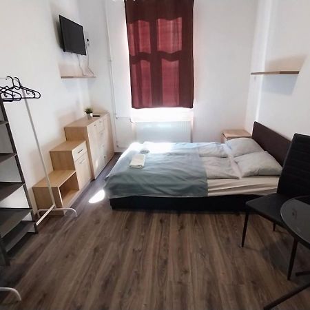 Aradi Rooms With Private Bathroom In The City Centre Budapest Luaran gambar