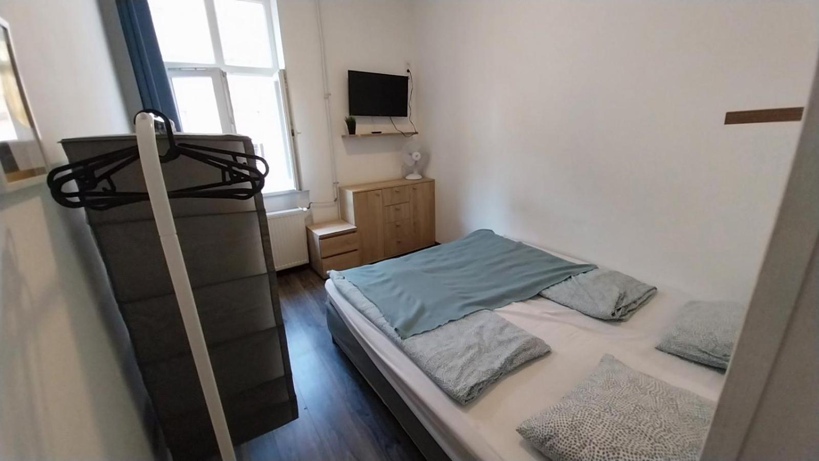 Aradi Rooms With Private Bathroom In The City Centre Budapest Luaran gambar