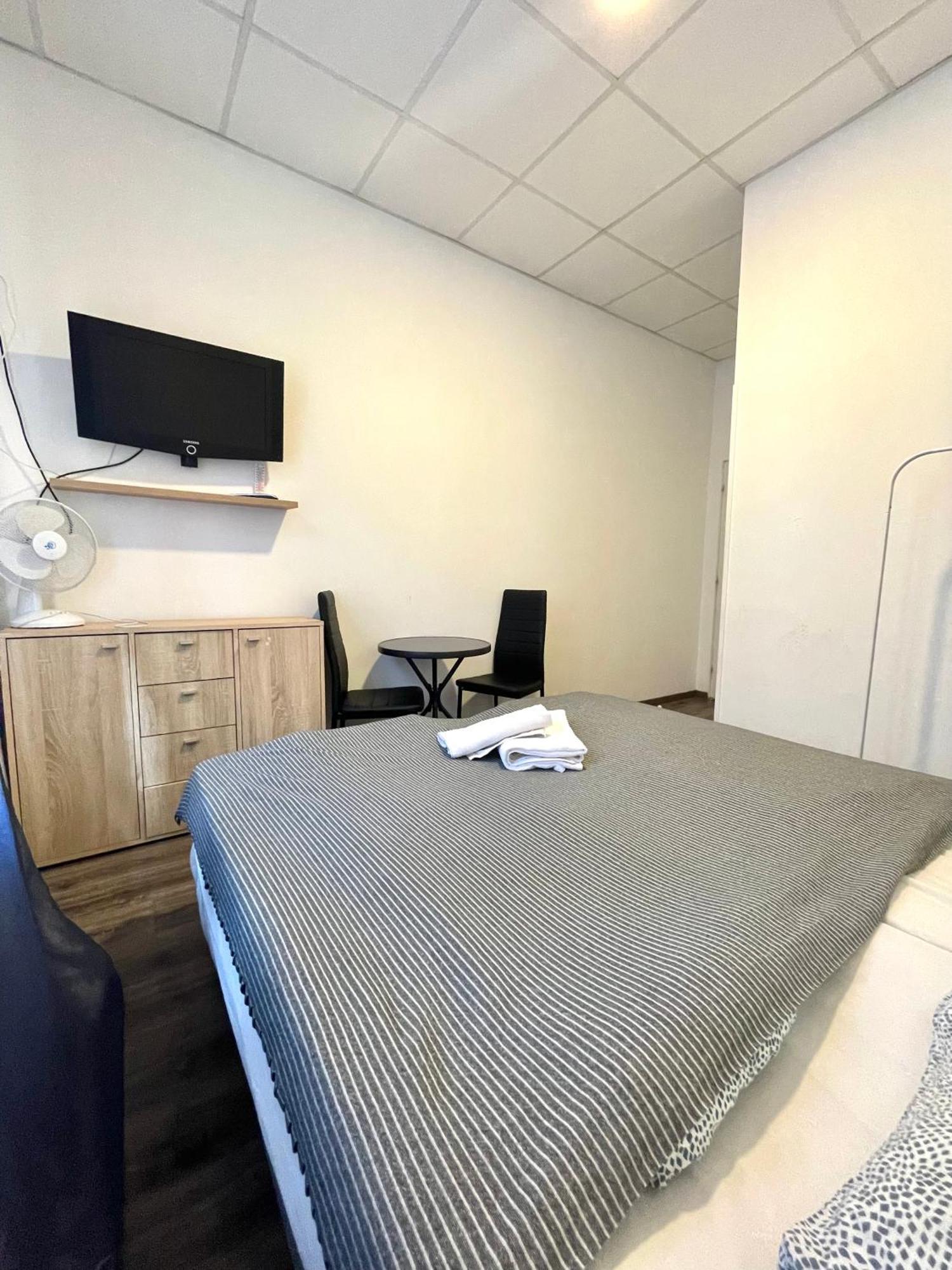 Aradi Rooms With Private Bathroom In The City Centre Budapest Luaran gambar