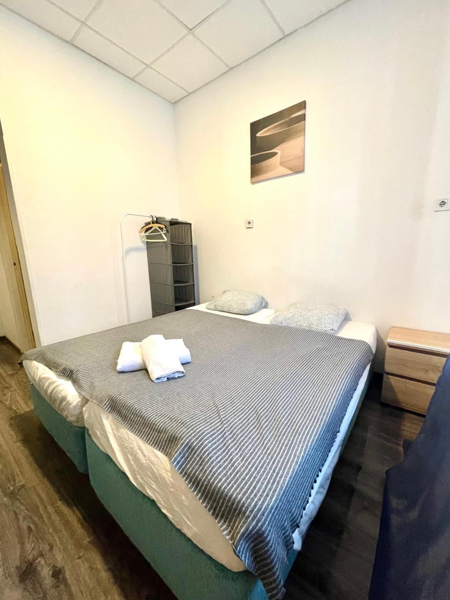 Aradi Rooms With Private Bathroom In The City Centre Budapest Luaran gambar