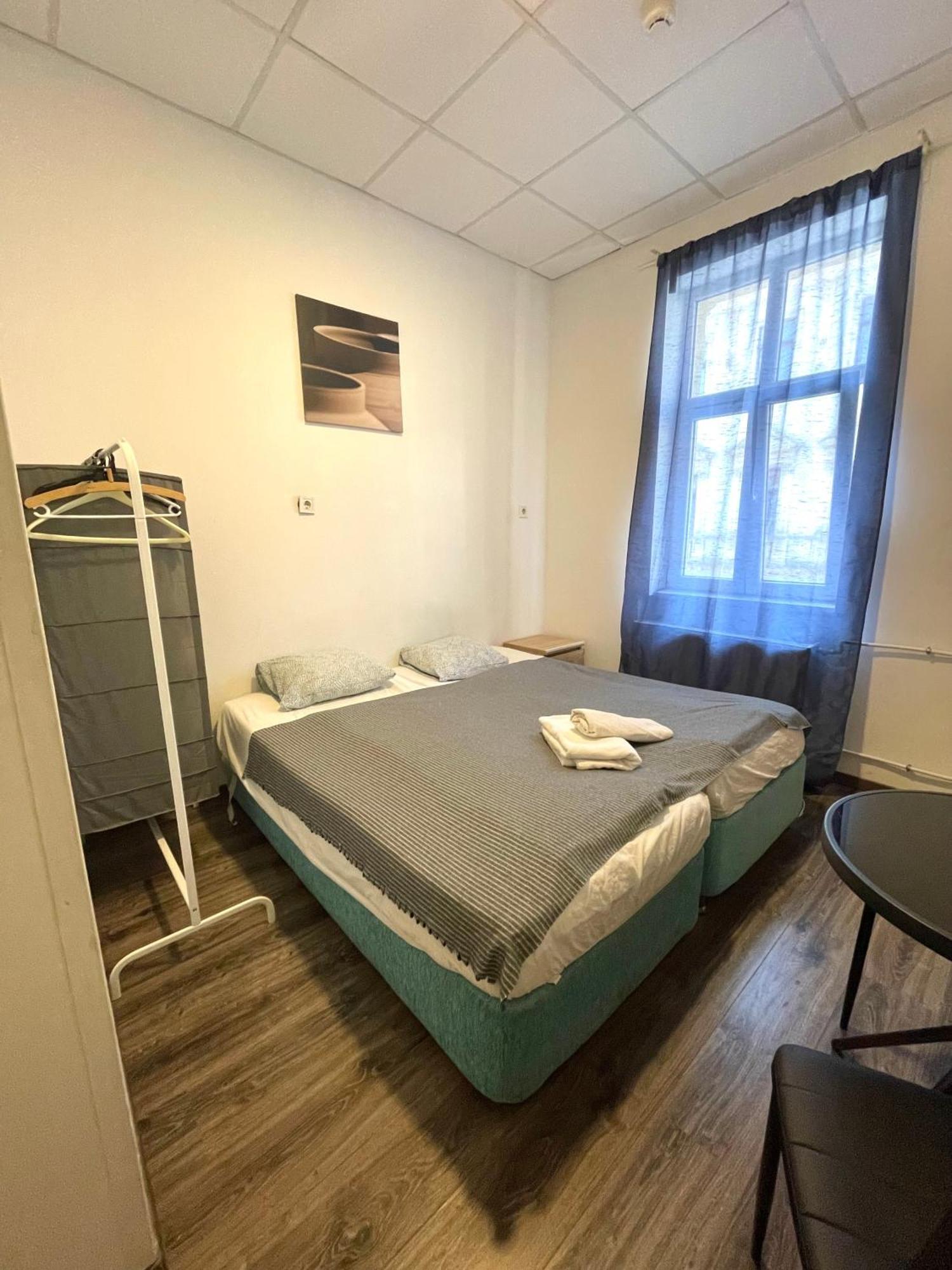 Aradi Rooms With Private Bathroom In The City Centre Budapest Luaran gambar